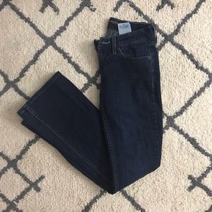 Women’s Levi 524 Jeans